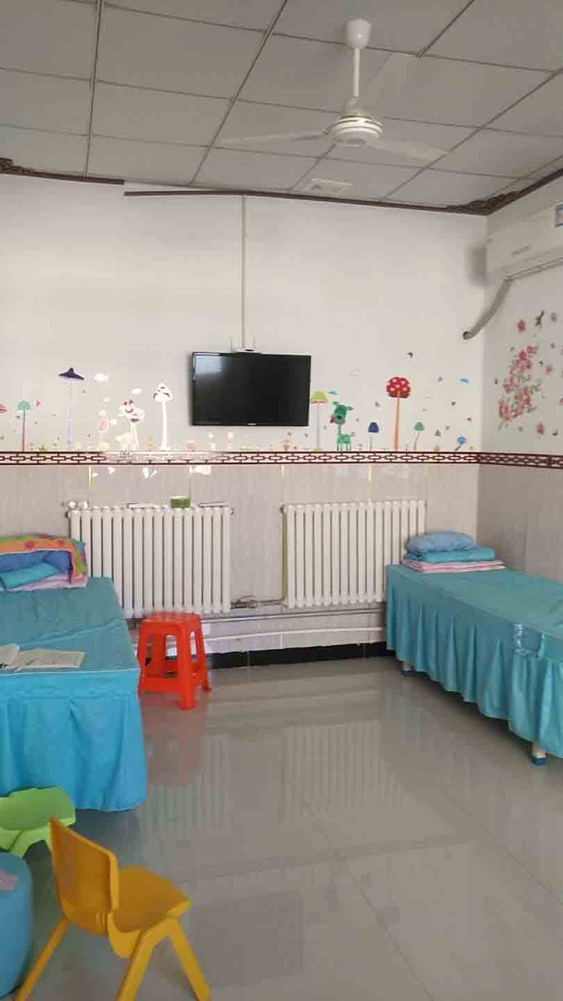 艾童堂，石家庄小儿推拿，葫芦灸